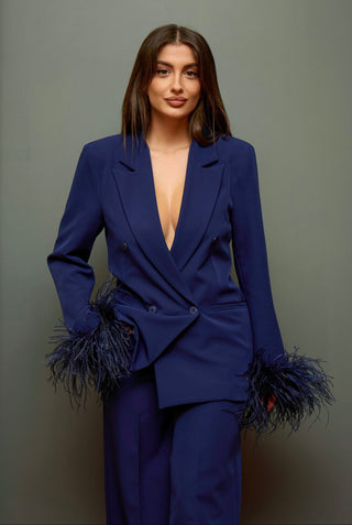 Tailleur Andy Blue piume su maniche