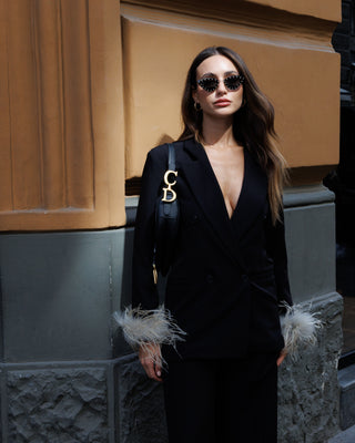 Tailleur Andy Nero piume su maniche