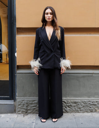 Tailleur Andy Nero piume su maniche